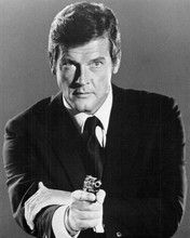 Roger Moore iconic Bond pose aiming pistol Live and Let Die 8x10 inch photo