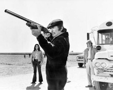 Charles Bronson aims rifle Mr Majestyck Linda Cristal Alejandro Rey 8x10 photo
