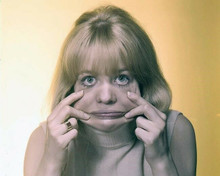 Judy Geeson hilarious pulling funny face for camera 1967 8x10 inch photo