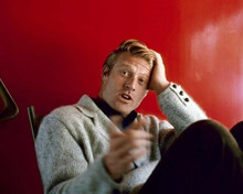 Robert Redford candid on Barefoot in the Park movie set between takes 8x10 photo