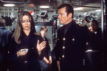 Spy Who Loved Me Roger Moore Barbara Bach on submarine 4x6 inch photo