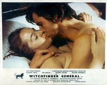 Witchfinder General Ian Ogilvy Hilary Dwyer in bed kissing 8x10 photo