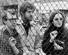 Annie Hall Woody Allen Tony Roberts Diane Keaton look thru fence 8x10 inch photo