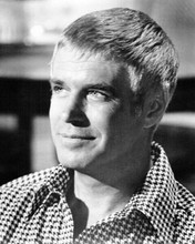 George Peppard in checkered shirt & classic smile as banacek 8x10 inch photo