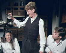The Waltons Judy Norton gets drink poured on her head Richard Thomas 8x10 photo
