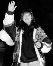 Tiffany singing in shopping mall 1988 I Think We're Alone Now tour 8x10 photo