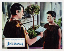 Spartacus 8x10 inch photo Laurence Olivier looks at slave Tony Curtis