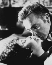 The V.I.P.'s Richard Burton about to kiss Elizabeth Taylor 8x10 inch photo