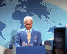Mary Tyler Moore Show Ted Knight as anchorman Ted Baxter reading news 8x10 photo