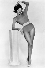 Mary Tyler Moore full length pose in dancing leotard showing legs 4x6 inch photo