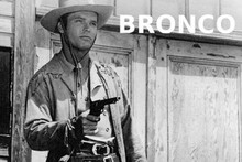 Bronco 1958 TV western Ty Hardin gun drawn as Bronco Layne 8x12 inch photo
