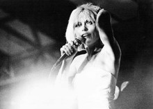 Deborah Harry in 1970's performing with Blondie on stage 5x7 inch photo