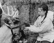 Prancer 1989 movie Rebecca Harrell Tickell pets reindeer Prancer 11x14 photo