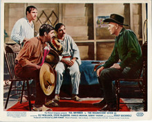 The Magnificent Seven 1960 Yul Brynner listens to Mexican men 8x10 inch photo