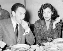 Frank Sinatra dines with Ava Gardner circa 1940's 16x20 Poster