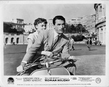 Roman Holiday Gregory Peck Audrey Hepburn on scooter Via Dei Fori Imperiali 8x10