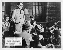 To Kill A Mockingbird Gregory Peck Mary Badham & mob outside jail 8x10 photo
