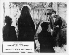 Whistle Down The Wind Alan Bates faces Hayley Mills & kids in barn 8x10 photo