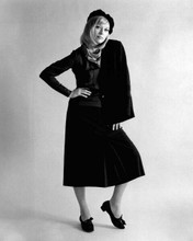 Faye Dunaway full length as Bonnie Parker 1968 Bonnie & Clyde 8x10 inch photo