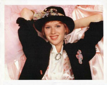 Molly Ringwald with big smile lying back Pretty in Pink as Andie 8x10 inch photo