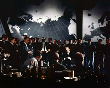 Dr Strangelove 8x10 inch photo Peter Sellers in war planning room 8x10 photo