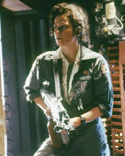 Sigourney Weaver ready for action armed with gun as Ripley 1979 Alien 8x10 photo