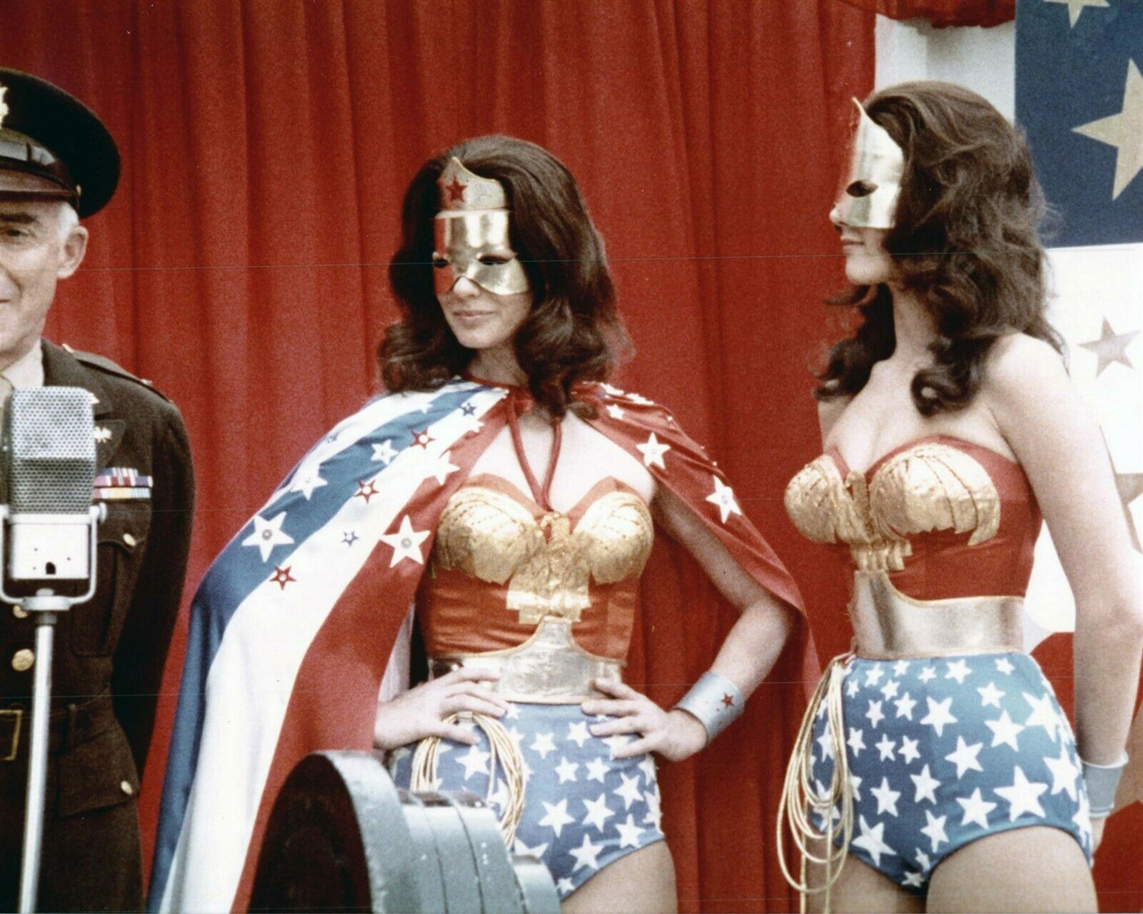 Wonder Woman 1976 Lynda Day George as Fausta next to Lynda Carter 8x10  photo - The Movie Store