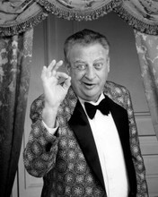 Rodney Dangerfield comic legend in classic pose 8x10 inch photo