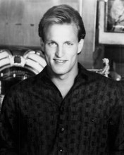 Cheers TV sitcom Woody Harrelson as bar man Woody Boyd 8x10 inch photo