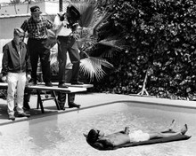 The Graduate Mike Nichols directs Dustin Hoffman in pool scene 8x10 inch photo