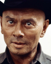 Yul Brynner with wild robotic stare as The Gunslinger 1973 Westworld 8x10 photo