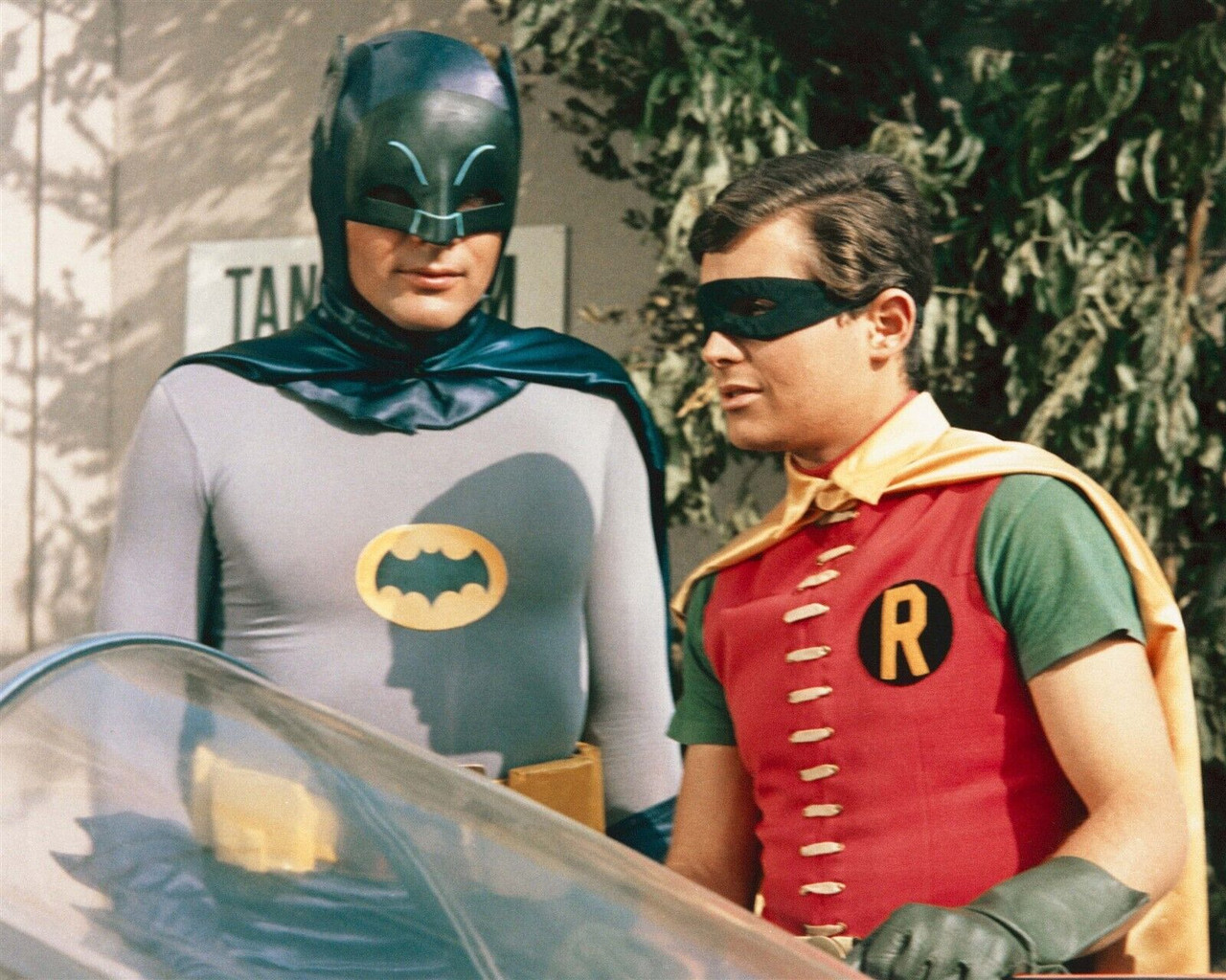 Batman 1966 Adam West & Burt Ward Batman & Robin by Batmobile 8x10 inch  photo - The Movie Store