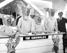 National Lampoon's European Vacation The Griswalds Pig In A Poke game 8x10 photo
