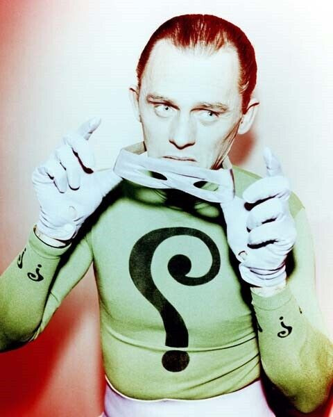 Frank Gorshin portrait in his Riddler costume for Batman TV series 8x10  photo - The Movie Store