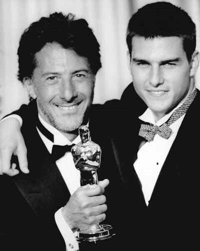 Rain Man Dustin Hoffman with Oscar & Tom Cruise 1988 Academy Awards