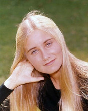 The Brady Bunch Maureen McCormick outdoors long blonde hair as Marcia 8x10 photo