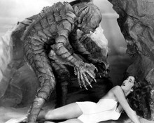 Creature From The Black Lagoon Gill-man about to attack Julia Adams 8x10 photo