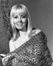 Yutte stensgaard smiling covering her body with fishing net 8x10 pin-up photo