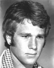 Ryan O'Neal 1973 in checkered shirt The Thief Who Came To Dinner 8x10 photo