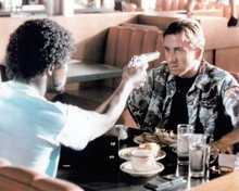 Pulp Fiction Samuel L. Jackson points gun at Tim Roth in diner 8x10 inch photo