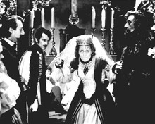 Countess Dracula Hammer 1971 Ingrid Pitt with dagger Sandor Eles 8x10 photo