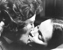 Dr Jekyll And Sister Hyde 1972 Ralph Bates kisses Martine Beswick 8x10 photo