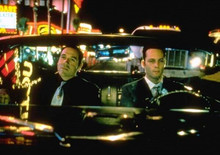 Swingers 1996 Jon Favreau & Vince Vaughn cruise Vegas strip 8x10 inch photo
