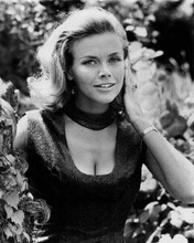 Honor Blackman beautiful portrait with huge cleavage 1964 Goldfinger 8x10 photo