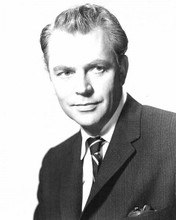 Dan O'Herlihy looks dapper in 1958 portrait from Home Before Dark 8x10 photo