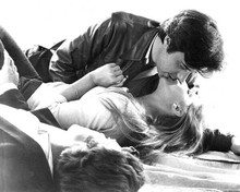 What's Up Doc Peter Bogdanovich director kisses Barbra Streisand 8x10 inch photo