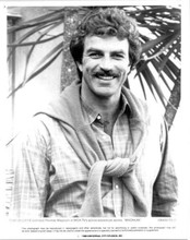 Tom selleck smiling portrait sweater tied around neck 1988 Magnum TV 8x10 photo