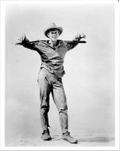 Steve McQueen full body pose rifle across shoulders as Nevada Smith 8x10 photo