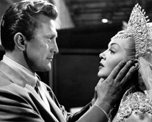 The Bad and the Beautiful 1952 Kirk Douglas and Lana Turner 8x10 inch photo