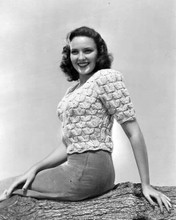 Linda Darnell with lovely smile 1940's publicity pose 8x10 inch photo